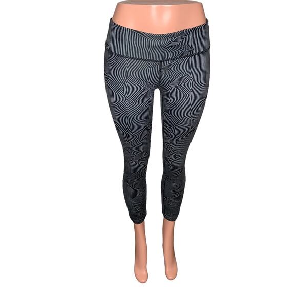 Nike Dri Fit leggings Black and Gray Size S - Picture 1 of 10